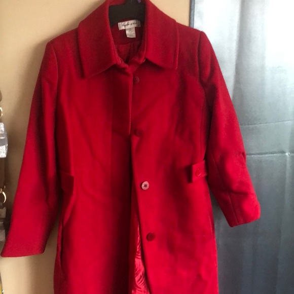 Preston and York size 6 red coat - Picture 2 of 2